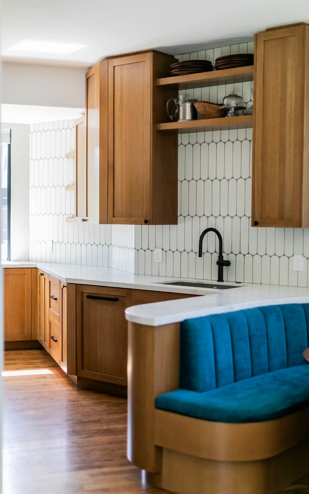 Alicia Calhoon Coastal Kitchen 16 - Alicia Calhoon Architect La Jolla